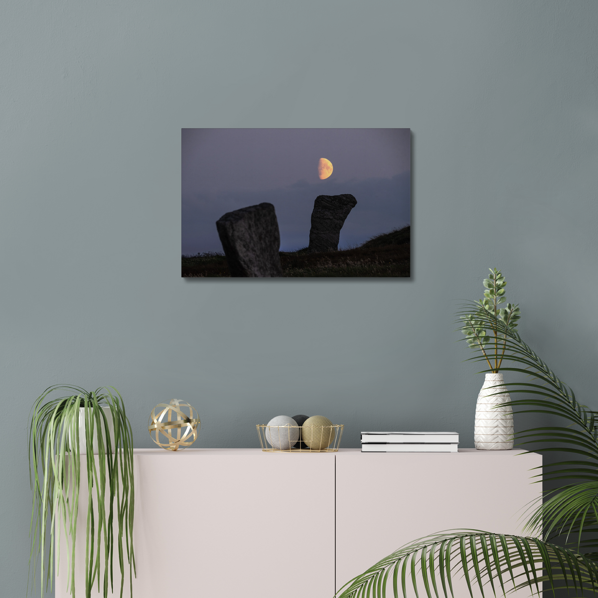 Callanish Standing Stones and the low Southern moon - Canvas print