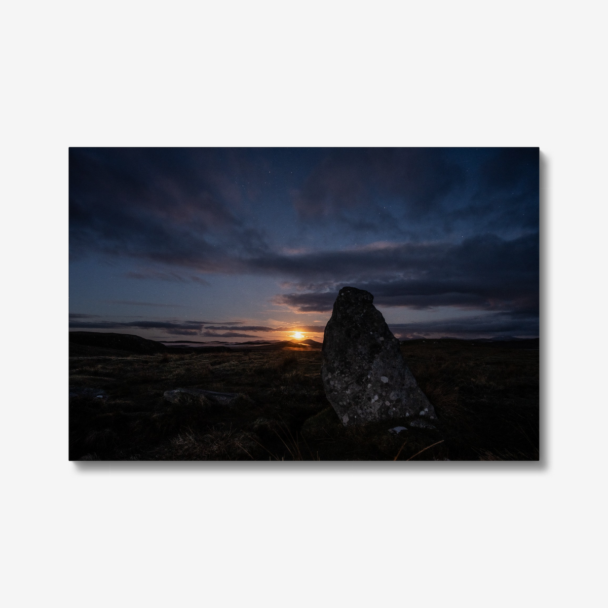 New Lunar cycle moonrise from Cnoc Fhillibhir Bheag / Callanish III - Canvas print