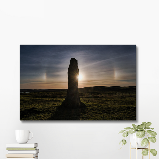 Callanish stone, Sun halo and Sundogs - Canvas print